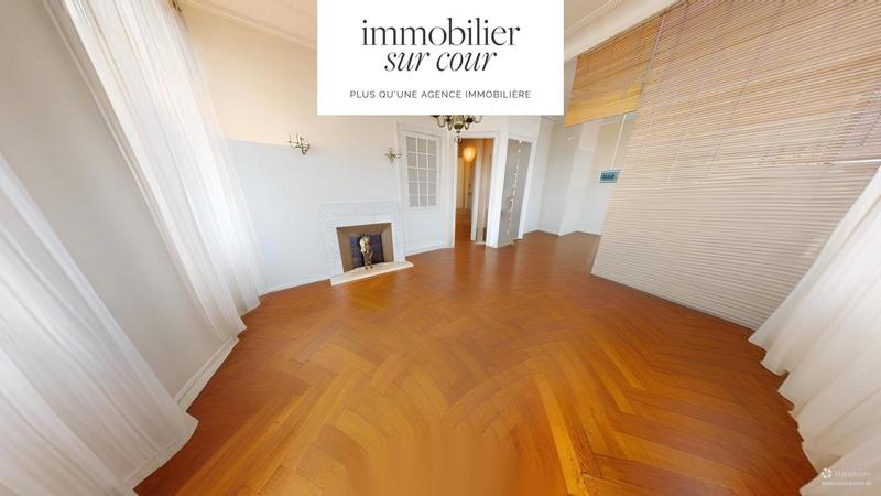 Appartement - 159 m² - 6 pièces