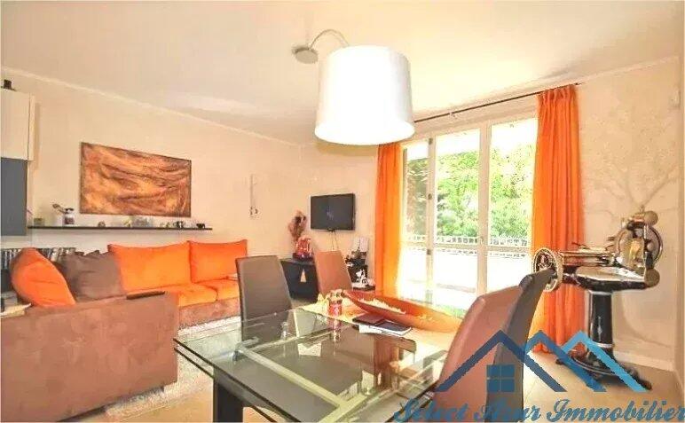 Appartement - 80 m² - 3 pièces