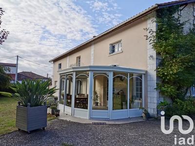 Maison - 229 m² - 9 pièces