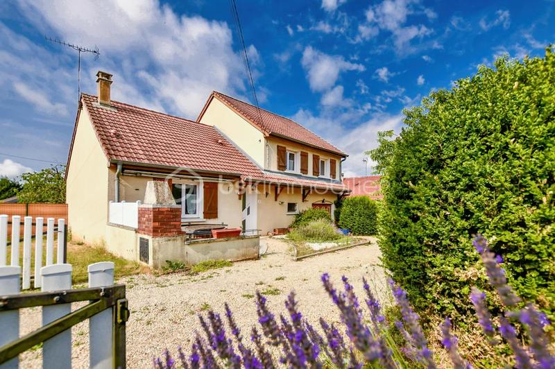 Pavillon - 100 m² - 5 pièces