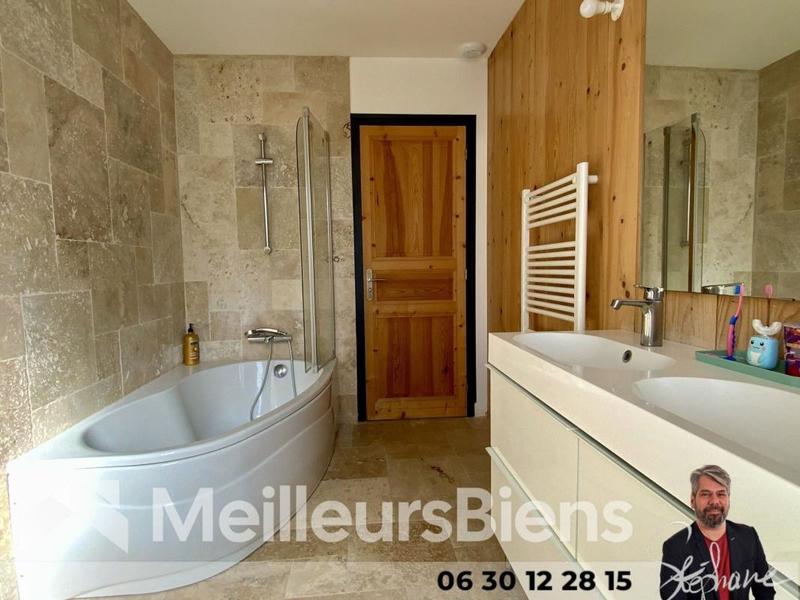 Maison - 258 m² - 9 pièces