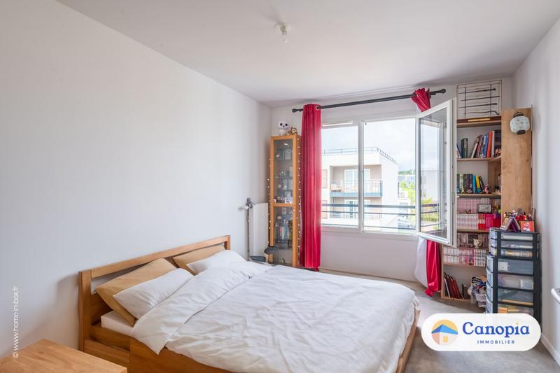 Appartement - 100 m² - 5 pièces