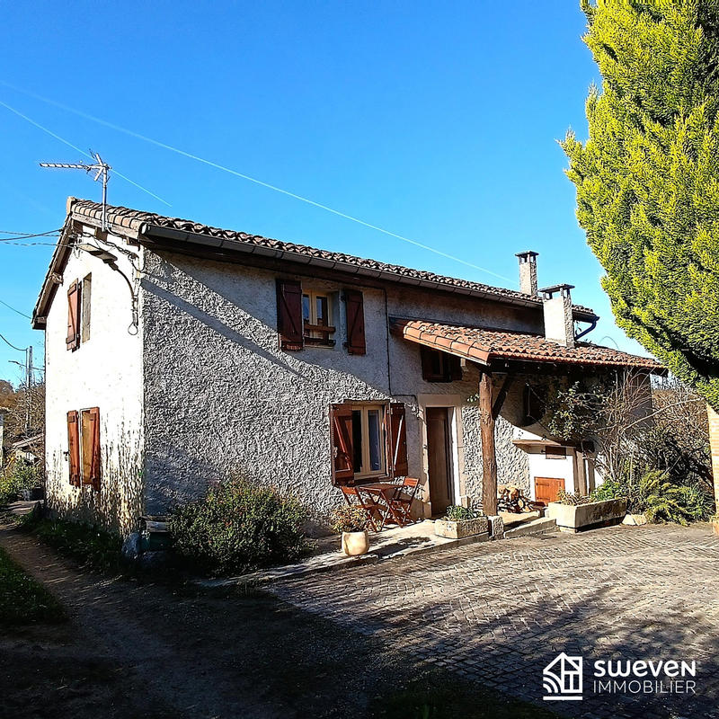 Maison ancienne - 223 m² - 7 pièces