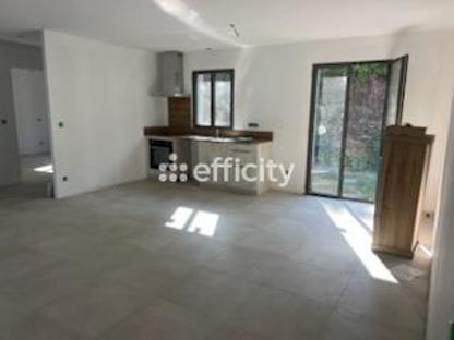 Maison - 81 m² - 4 pièces