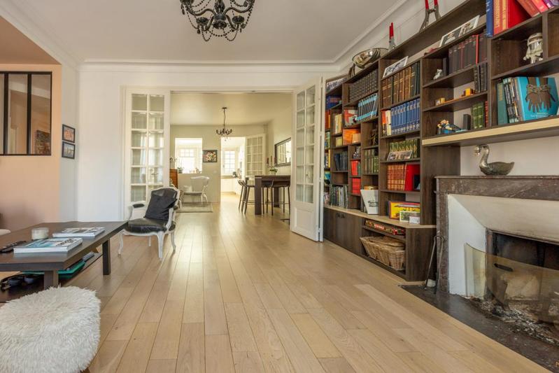 Maison - 214 m² - 10 pièces