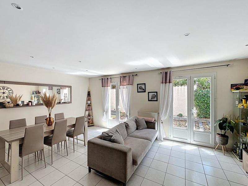 Maison - 105 m² - 5 pièces