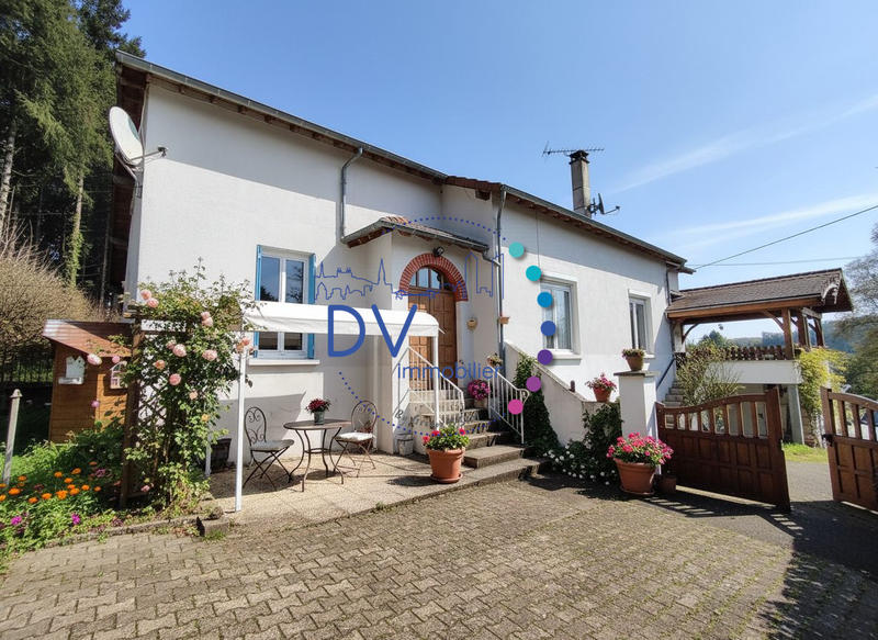 Maison - 170 m² - 8 pièces