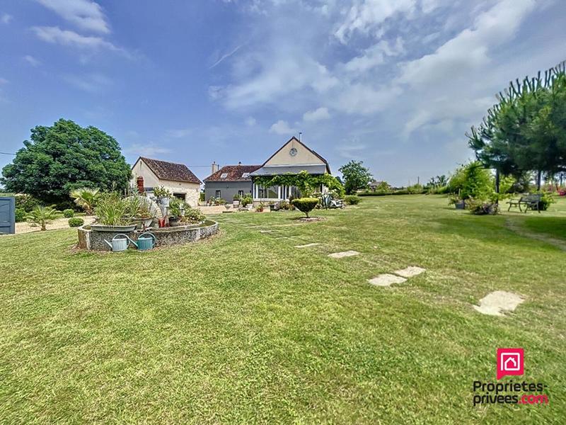 Maison - 250 m² - 7 pièces