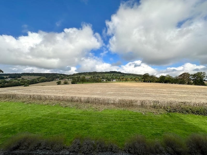 Maison - 297 m² - 8 pièces