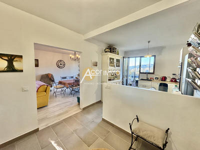 Appartement - 96 m² - 4 pièces