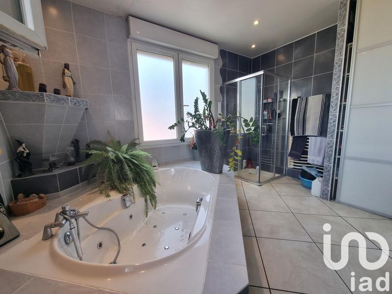 Maison - 192 m² - 4 pièces