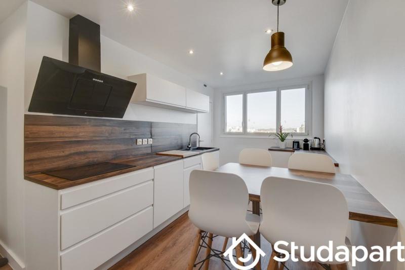 Chambre - 10 m² - 1 pièce