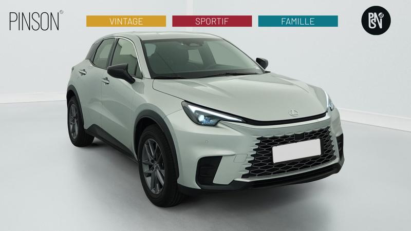 Lexus Lbx 2wd Business