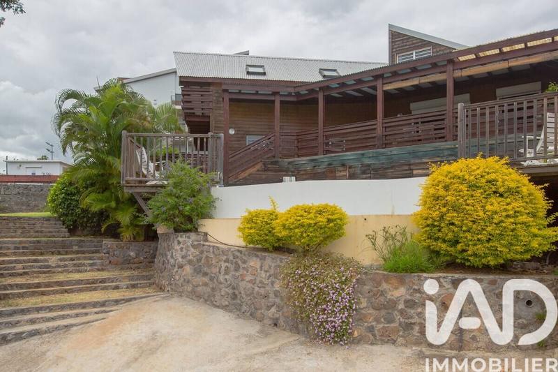 Maison - 148 m² - 5 pièces