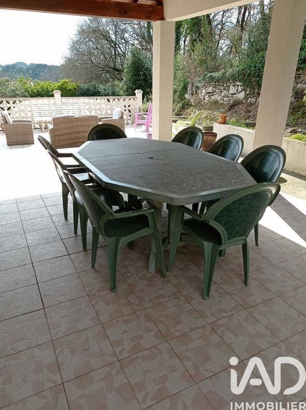 Maison - 143 m² - 6 pièces