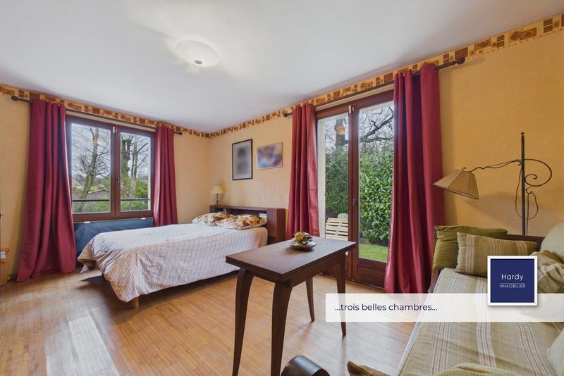 Maison - 140 m² - 5 pièces