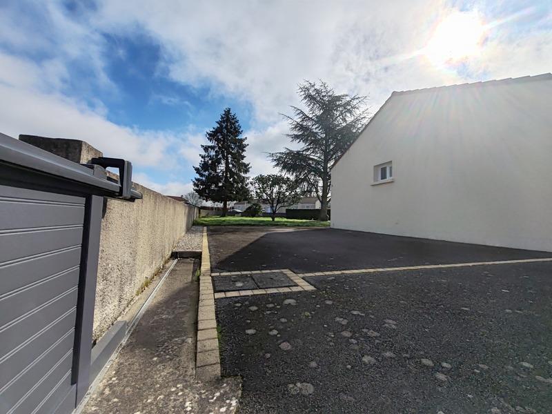 Maison - 98 m² - 5 pièces