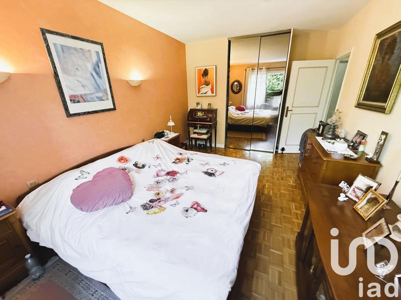 Maison - 176 m² - 9 pièces