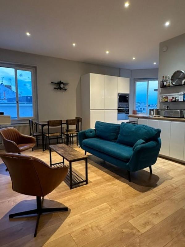 Appartement - 101 m² - 6 pièces