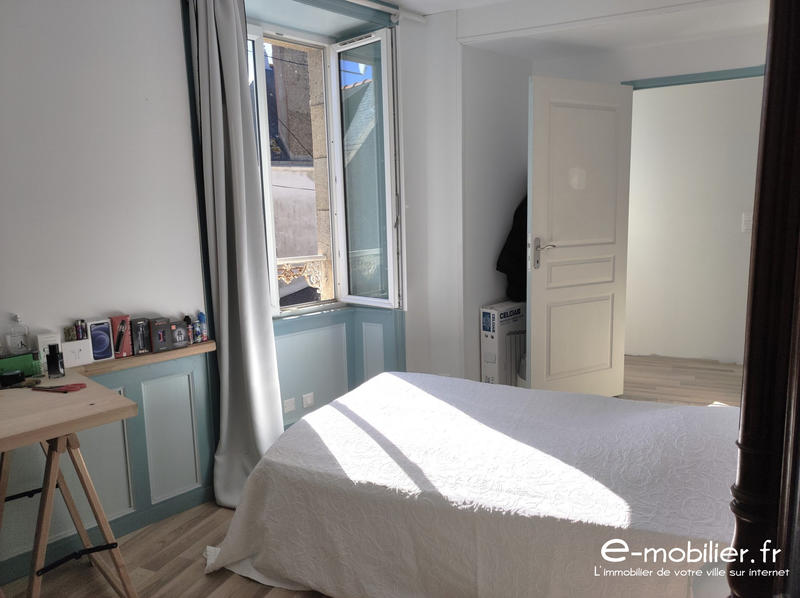 Maison - 183 m² - 8 pièces