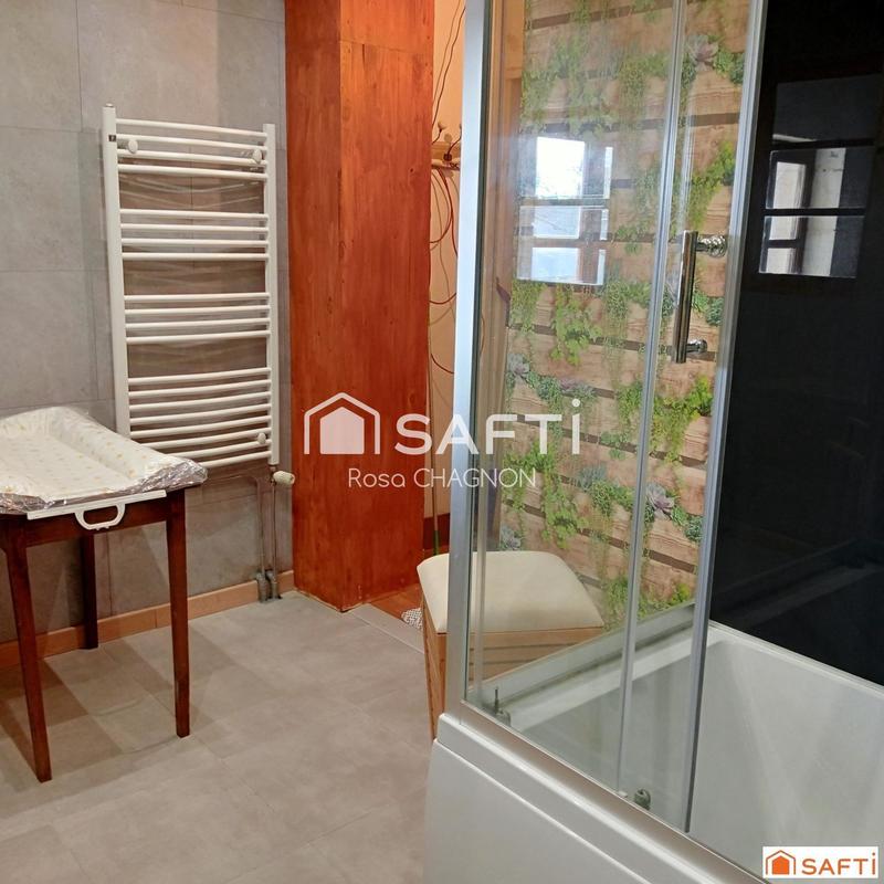 Maison - 180 m² - 7 pièces