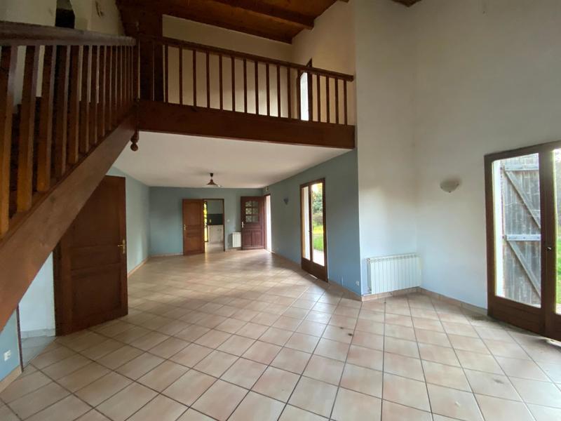 Maison - 140 m² - 5 pièces
