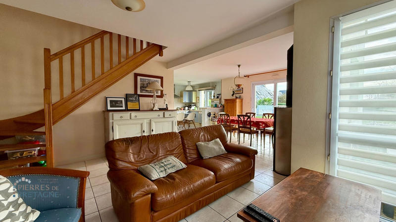 Maison - 121 m² - 6 pièces