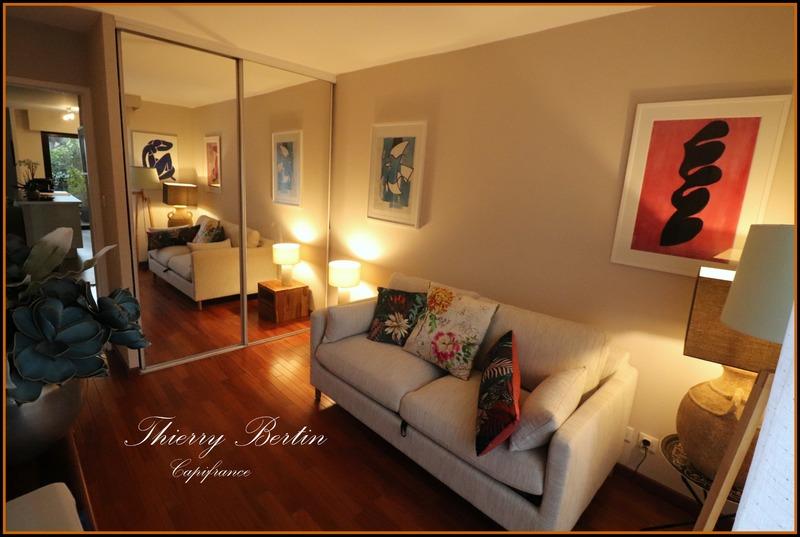 Appartement - 90 m² - 4 pièces