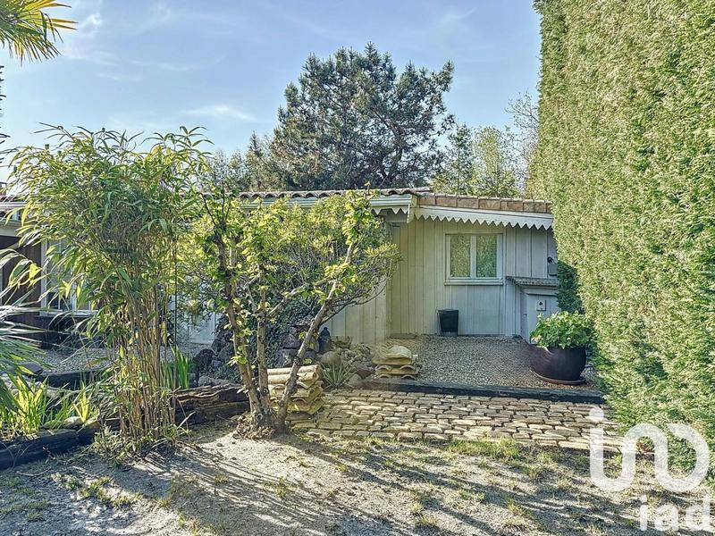 Maison - 200 m² - 6 pièces