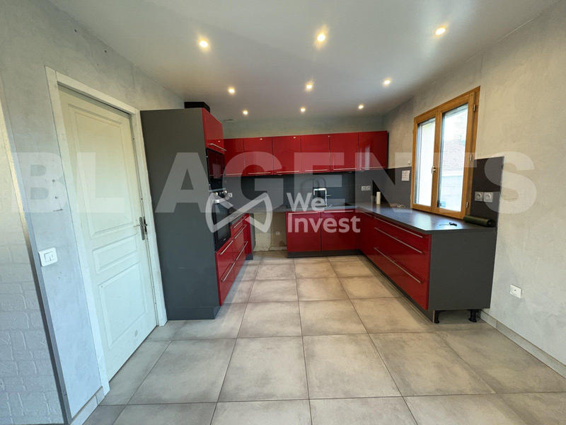 Maison - 96 m² - 5 pièces