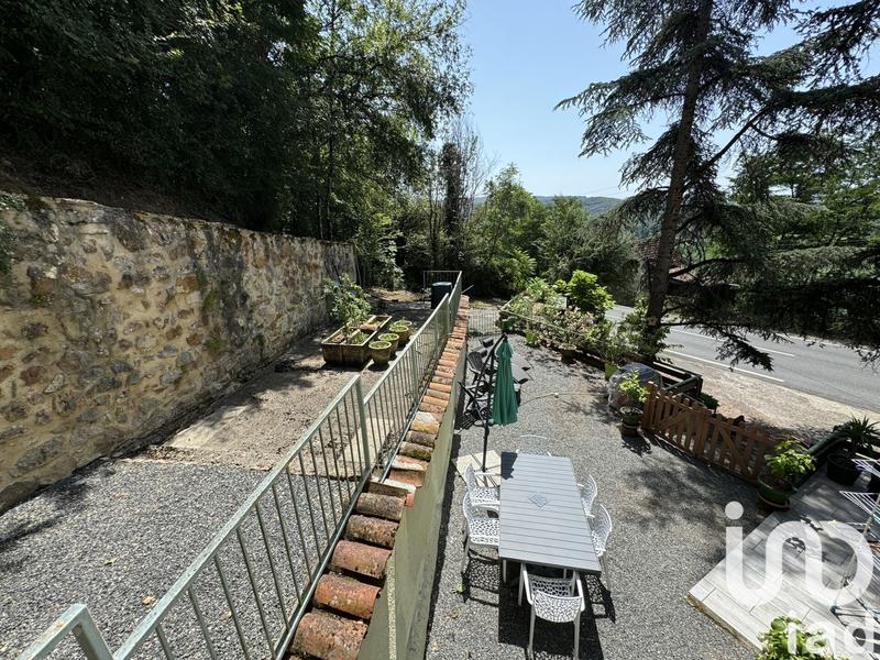 Maison - 182 m² - 7 pièces