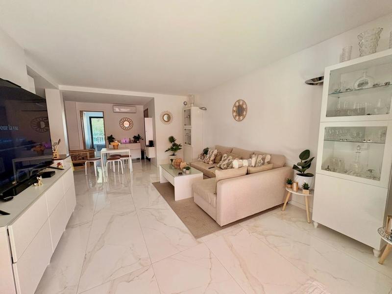 Appartement - 70 m² - 4 pièces