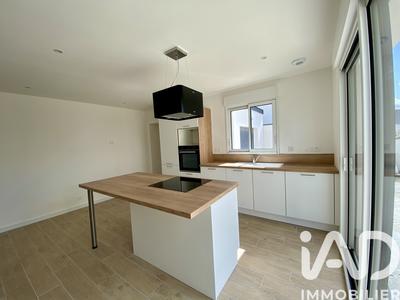 Maison - 100 m² - 5 pièces