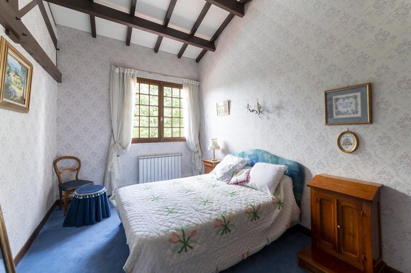 Maison - 175 m² - 9 pièces