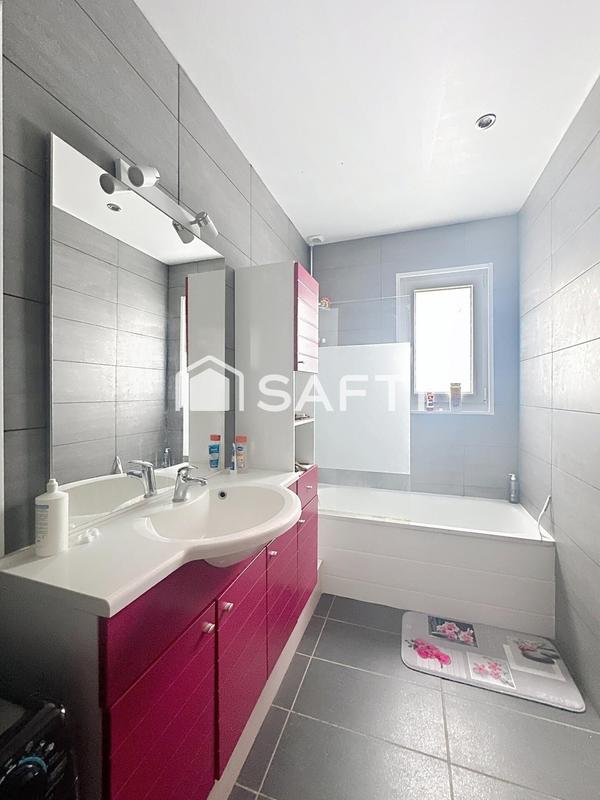 Maison - 94 m² - 4 pièces