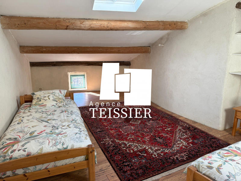 Maison - 166 m² - 6 pièces