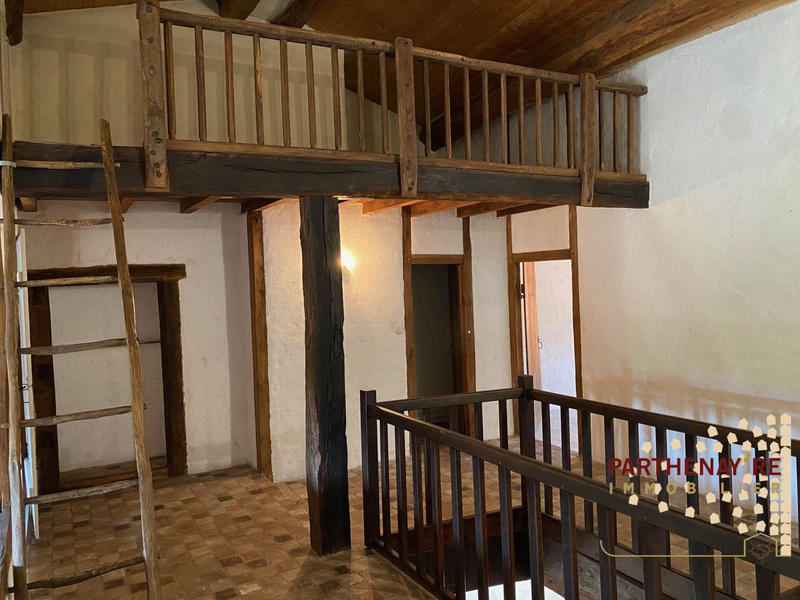 Maison ancienne - 236 m² - 6 pièces