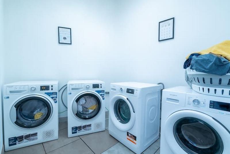 Immeuble - 220 m² - 8 pièces