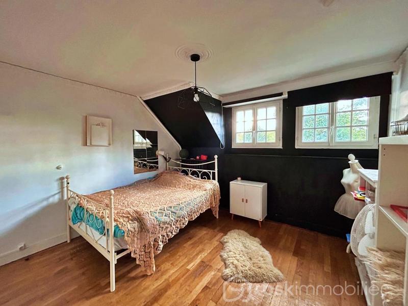 Propriété - 487 m² - 22 pièces