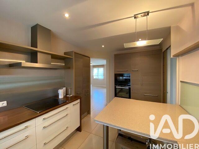 Maison de ville - 215 m² - 8 pièces