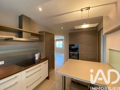 Maison de ville - 215 m² - 8 pièces