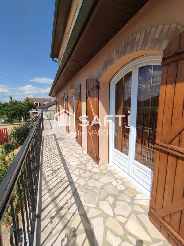 Maison - 192 m² - 9 pièces