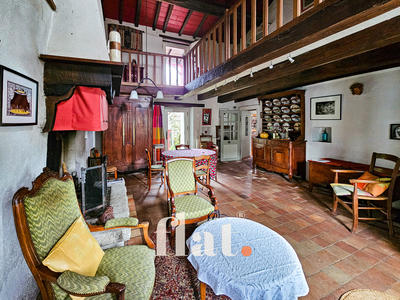 Maison - 122 m² - 6 pièces