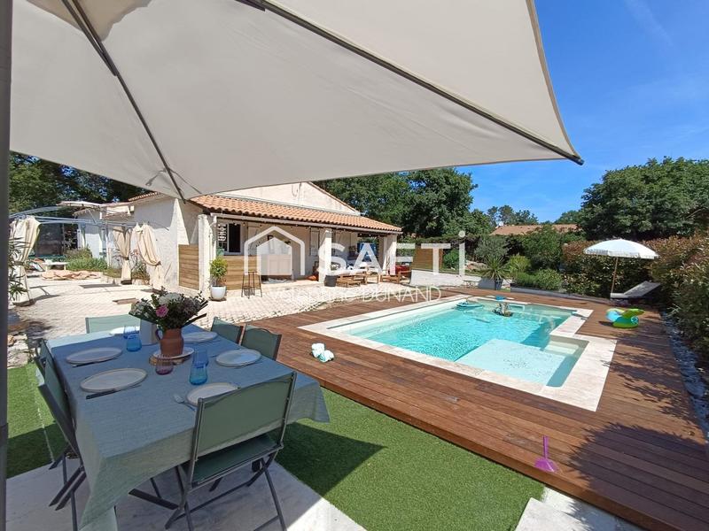 Maison - 88 m² - 4 pièces