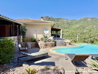 Villa - 156 m² - 6 pièces