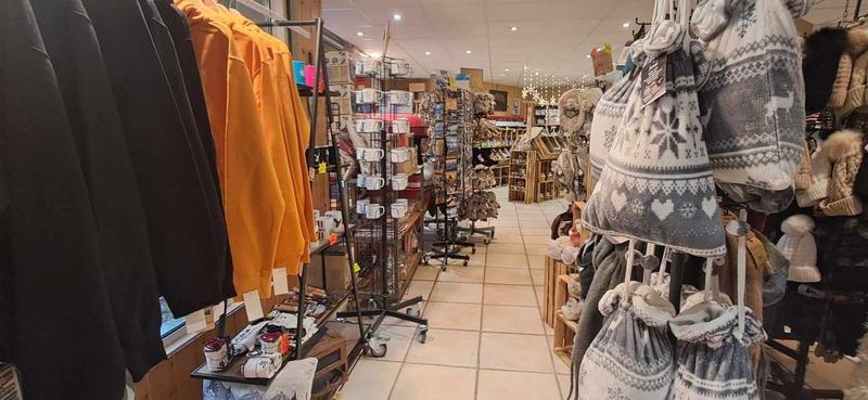 Local commercial - 113 m² - 2 pièces