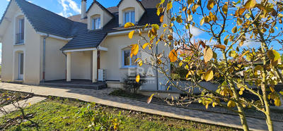 Maison - 152 m² - 6 pièces