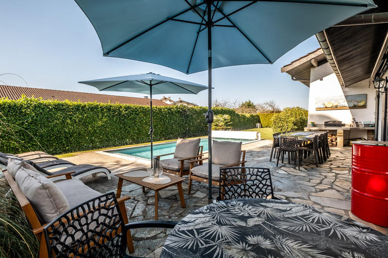 Maison - 206 m² - 7 pièces