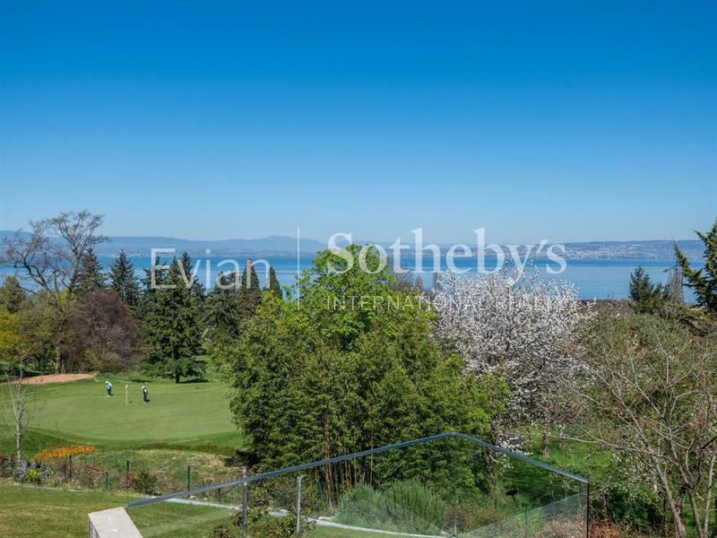 Maison - 302 m² - 7 pièces