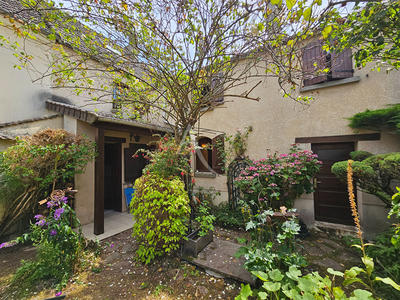 Maison - 109 m² - 4 pièces